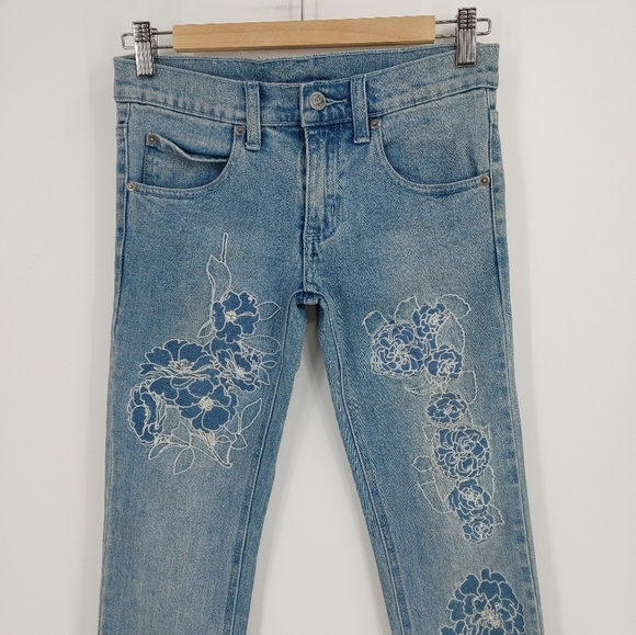 Cheap Monday | "Zip Low Brodery" jeans - Picture 3 of 9